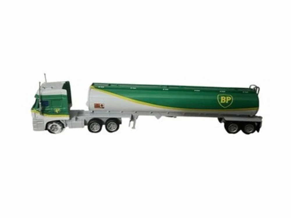 Rare 1998 Matchbox BP 3300 Space Cab Tractor Trailer